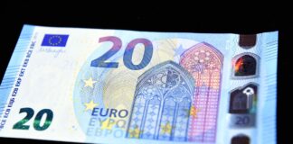 20 eiro, pensionāri, pabalsts, cenas, rēķini, valsts atbalsts, krīze,