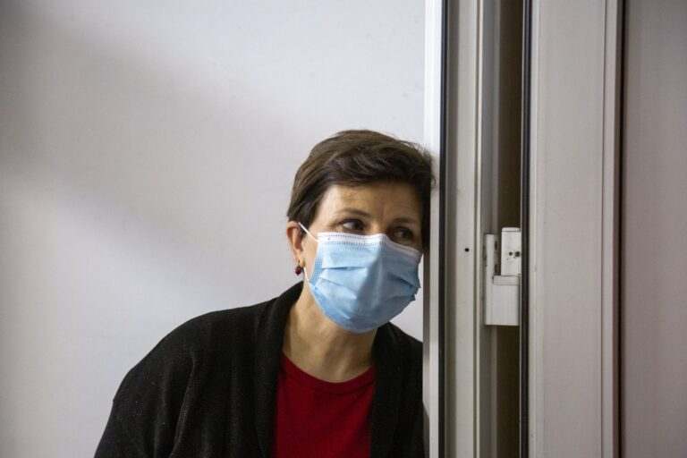 Turpinās iztiesāt Viņķeles krimināllietu saistībā ar Covid-19 vakcīnām