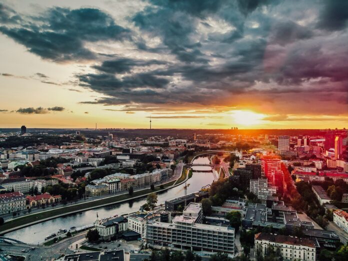 Lietuva, nekustamo īpašumu tirgus, dzīvokļi, aģenti, mājas, vecākas mājas, jaunie projekti, Viļņa,