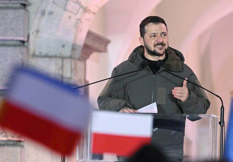 Svarīgi, karš Ukrainā, Volodimirs Zelenskis, Polija, Andžejs Duda, iznīcinātāji, Emanuels Makrons, Urzula fon der Leiena, Ķīna, Sergejs Lavrovs, Maskava, Sji Dziņpins, Bahmuta, fronte, ASV,