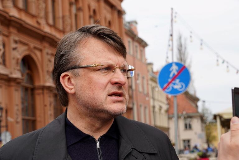 Šlesers, Latvija pirmajā vietā, Saskaņa, Saeimas atlaišana, tautas vēlēts prezidents, referendums, Svarīgi,