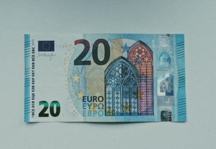 Svarīgi, ECB, eiro, nauda, banknotes, Kristīne Lagarda, dizains,
