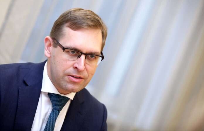 Rolands Irklis, SPRK, Augstsprieguma tīkls, valdes priekšsēdētājs, Nasdaq Riga