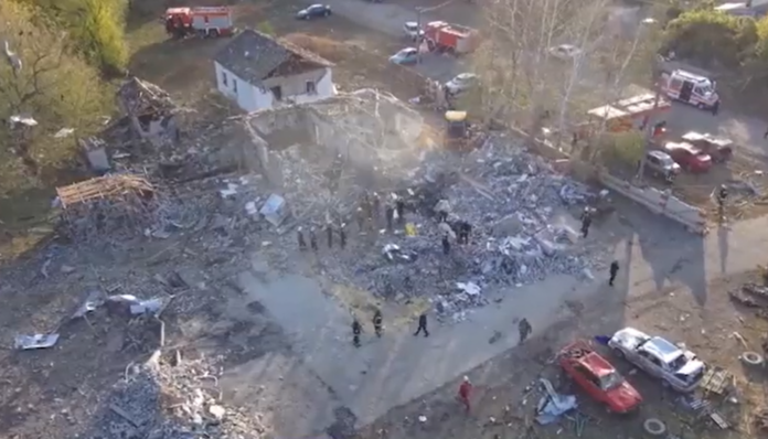 karš Ukrainā, Harkiva, Krievija, raķešu uzbrukumus, bojā gājušie, cietušie, uzbrukums ciematam