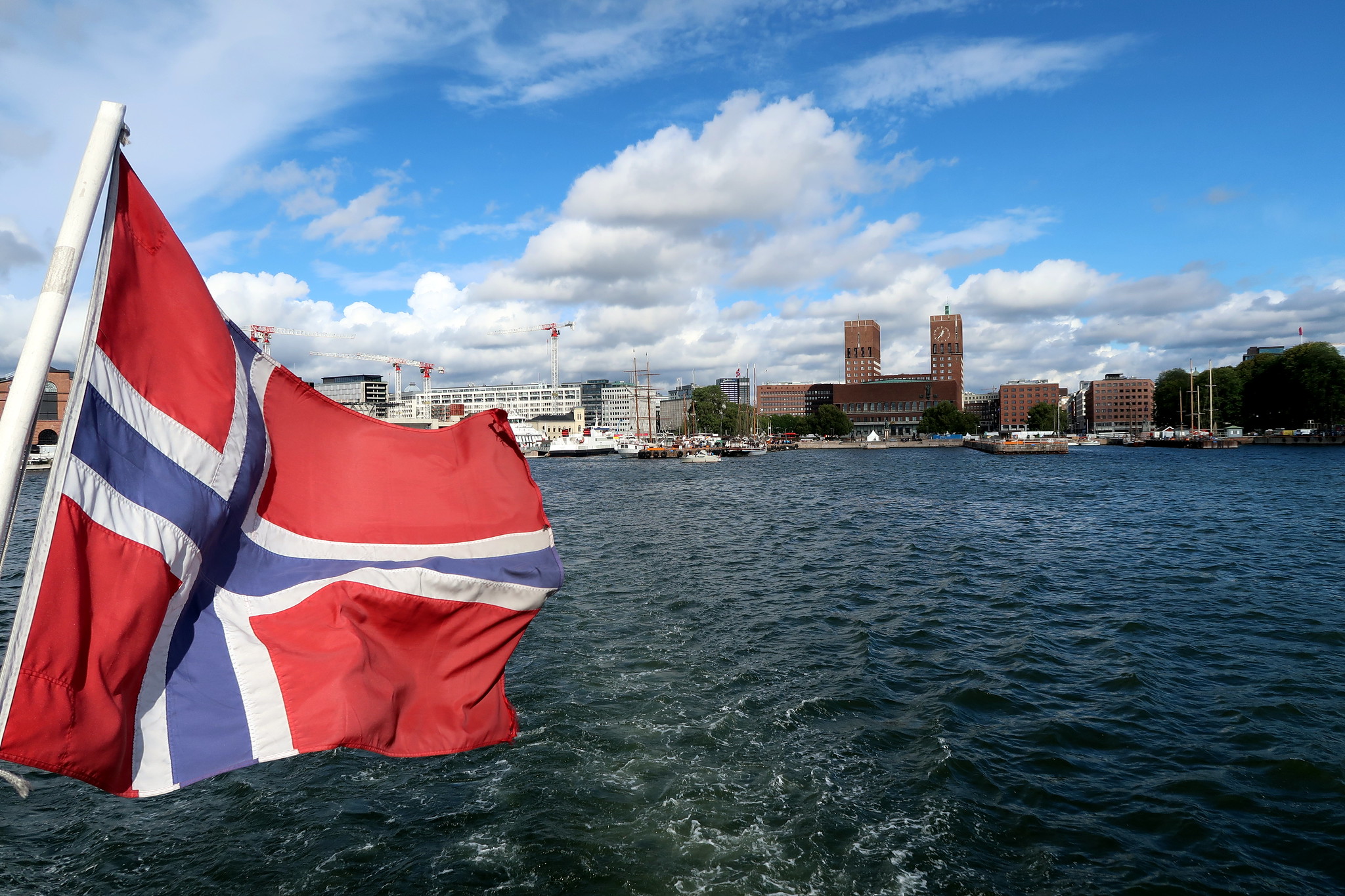 «Suicidal» Breivik saksøker Norge for å avslutte isolasjon – BNN