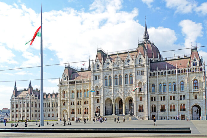 Budapešta, Ungārija, prezidents, demisija, jauns prezidents, Fidesz, Katalina Novāka