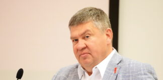 Aigars Kalvītis, Latvijas Gāze, uzņēmuma locekļi, akcijas