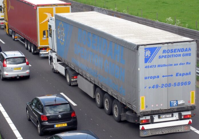 karš Ukrainā, robeža, bloķēšana, kravas automašīnas, autopārvadātāji, Polija