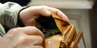 uzkrājumi, banka, pensijas