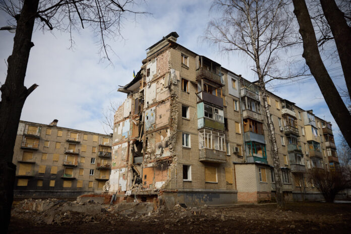 karš Ukrainā, vide, CO2, emisijas, ugunsgrēki. lidojumi, degvielas patēriņš, militārās vajadzības