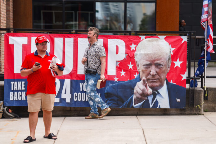 Donalds Tramps, Īlons Masks, administrācija, Trampa administrācija