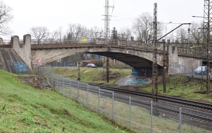 Altonavas ielā, dzelzceļa šķērsojuma izveide, SM, Rail Baltica