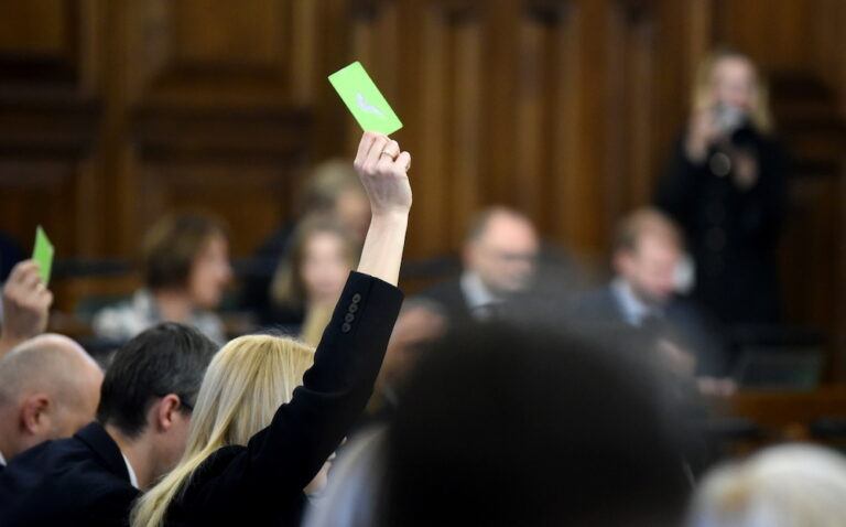 Saeima pieņem 2025.gada valsts budžetu