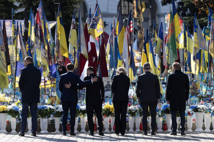 Volodimirs Zelenskis, Donalds Tramps, pamiers, sarunas, sarunas Turcijā, Vladimirs Putins, karš Ukrainā