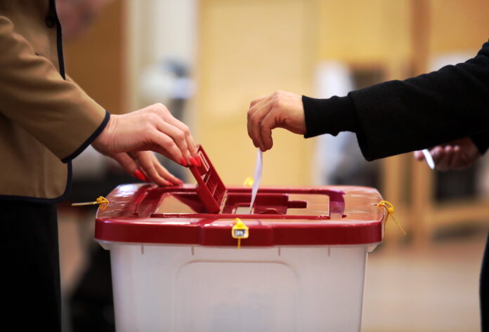 biedru skaits, Saeima, Parlaments, deputāti