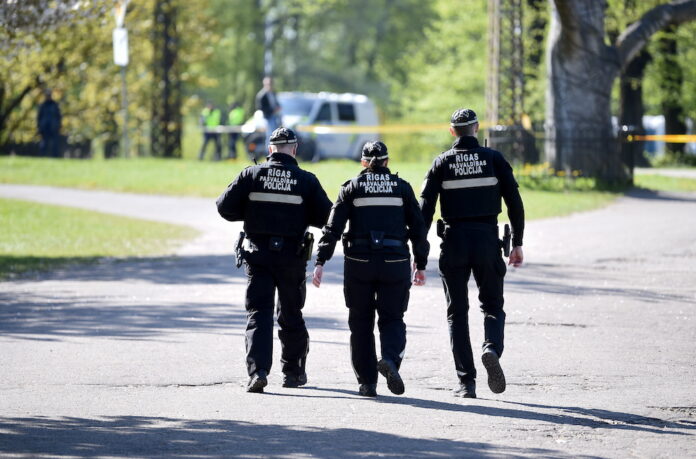 9.maijs, policija, Z burti, pārkāpumi