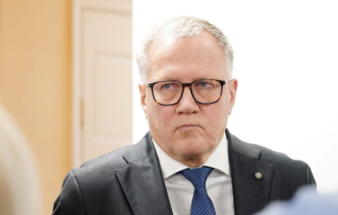 Finanšu ministrs, Arvils Ašeradens, budgets, naudas taupība, valsts parāds