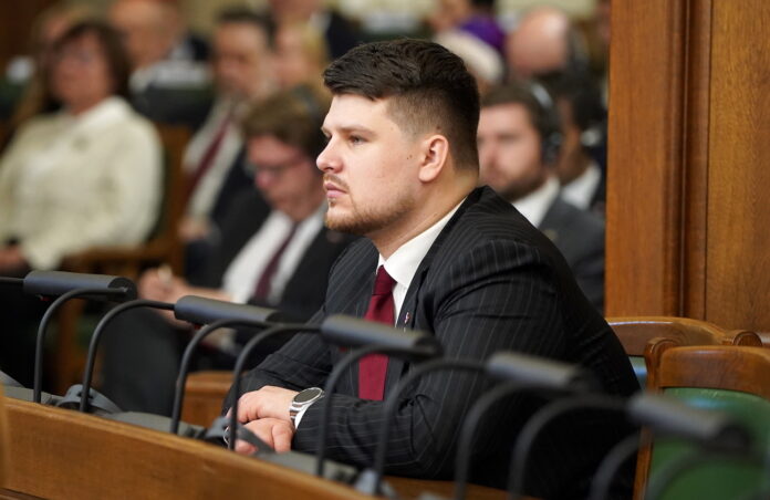 Ričards Šlesers, alga, Saeima, debates