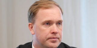 pārtikas cenu samazinājums Latvijā, zemo cenu grozs, pārtikas cenas 2025, Ekonomikas ministrija memorands, Viktors Valainis pārtikas cenas, cenu salīdzināšanas rīks,