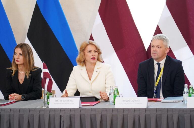 Baltijas valstu premjeri, Rail Baltica 2030, Baltijas drošība, NATO Austrumu flangs, Rail Baltica militārā mobilitāte, Baltijas valstu vienotība, aizsardzības budžets 5%, Evika Siliņa