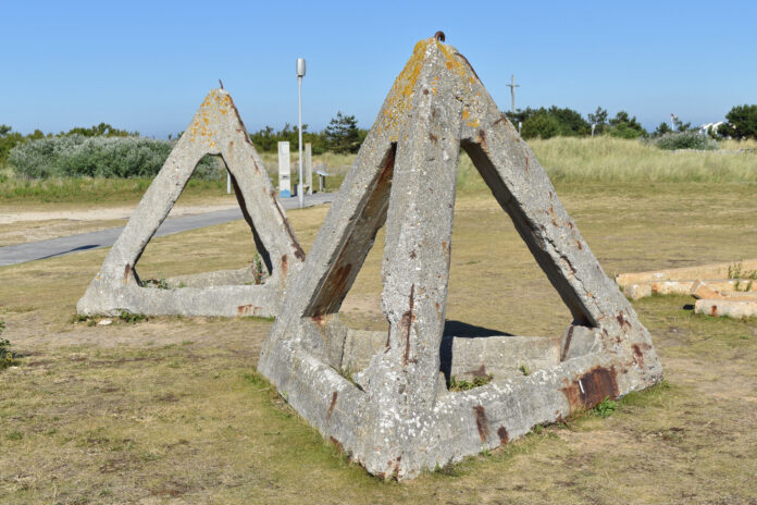 Svarīgi, Igaunija, Baltija, prettanku grāvis, pūķa zobi,
