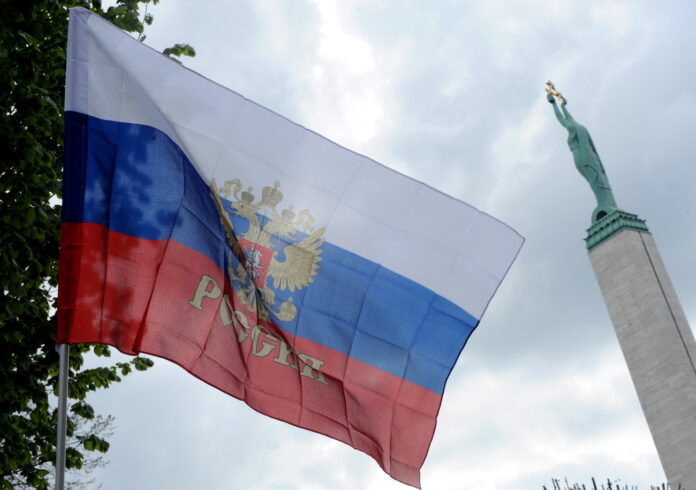 likums par braucienu aizliegumu uz Krieviju, valsts amatpersonām aizliegts braukt uz Krieviju, izceļošanas aizliegums valsts drošības vārdā, Saeima pieņem drošības likumu, ceļojumu aizliegums uz Krieviju un Baltkrieviju, valsts pārvaldes darbinieku drošība,