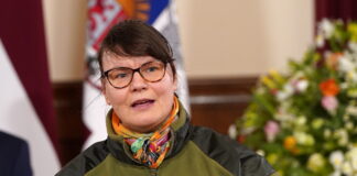 Sarmīte Cīrule, Ziedot.lv, ziedojumi Ukrainai, latviešu mediķe frontē, palīdzība Ukrainai, kaujas mediķis,