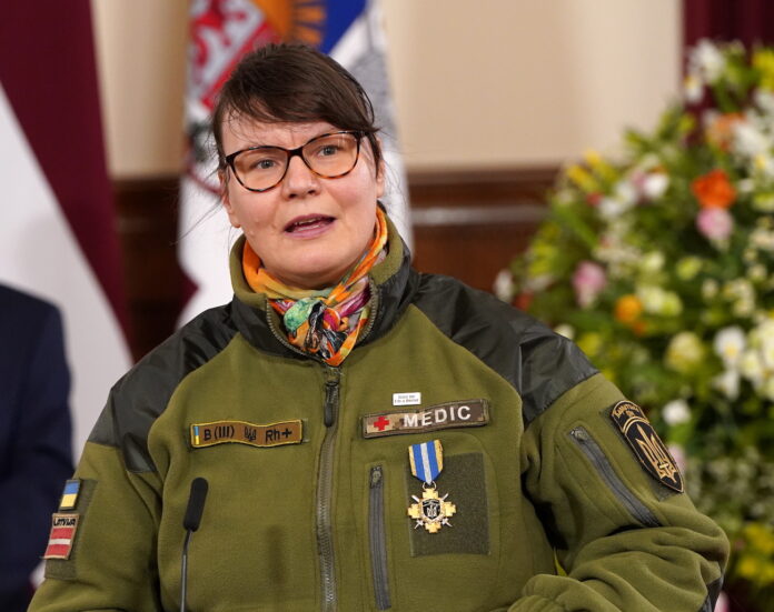Sarmīte Cīrule, Ziedot.lv, ziedojumi Ukrainai, latviešu mediķe frontē, palīdzība Ukrainai, kaujas mediķis,