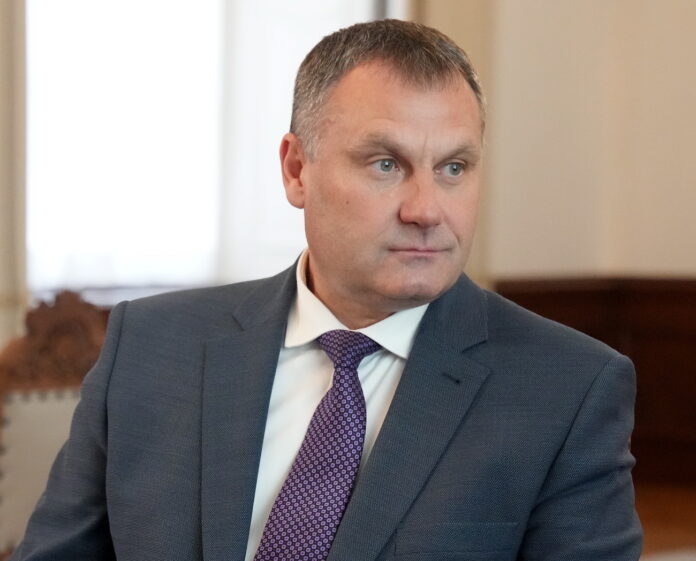 Juris Stukāns, ģenerālprokurors, Viorika Jirgena, trauksmes ziņojums, Kariņa lidojumu lieta, apsūdzības spiediens, prokuratūras konflikts, KNAB lietas, ģenerālprokurora konkurss, prokurores izdegšana