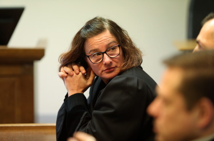 uris Stukāns, Viorika Jirgena, ģenerālprokurora pārbaude, Augstākās tiesas atzinums, ad hominem izteikumi, uzbrūkoša komunikācija, Prokuratūras likums, Kariņa lidojumu lieta, trauksmes cēlējs, Aija Branta, Aigars Strupišs, Stukāna ētika, ģenerālprokurora atlaišana,