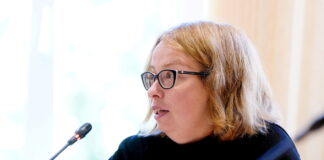 vēlēšanu skaitīšanas haoss, vēlēšanu kļūdas, CVK kritika, Kažoka vēlēšanas, 2025 pašvaldību vēlēšanas, vēlēšanu zīmju skaitīšana, par un pret kandidātiem, vēlēšanu instrukciju problēmas, biļetenu skenēšana, vēlēšanu drošība, CVK algoritmi, vēlēšanu manipulāciju risks, vēlēšanu uzraudzība, kļūdas vēlēšanu rezultātos, CVK atbildība