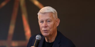 Valdis Zatlers, Aleksejs Rosļikovs, Saeimas skandāls, Rosļikova uzvedība, Rosļikova žests, valsts valoda Saeimā, nacionālais apdraudējums, vēlētāju mobilizācija, priekšvēlēšanu skandāls, Stabilitātei!, Saeimas tribīnes incidents