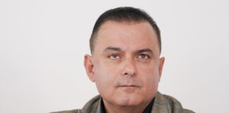 Hosams Abu Meri, veselības ministrs, zāļu reforma, zāļu cenas, pacientu rindas, lauku slimnīcas, kompensējamās zāles, medicīnas pieejamība, veselības aprūpe Latvijā, digitālais pieraksts, onkoloģijas plāns, demogrāfija, ģimenes ārsti, Veselības inspekcija, medicīniskās kļūdas, E-veselība, veselības budžets