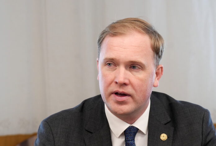 pārtikas cenu samazināšana Latvijā, zemāko cenu pārtikas grozs, ekonomikas ministrs Valainis, pārtikas cenas jūnijā, kad sāksies cenu kritums, lētākās preces veikalos, pārtikas memorands 2025, pārtikas cenu salīdzināšanas rīks, CSP pārtikas cenu dat