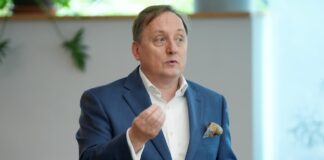 Mārtiņš Kazāks, Latvijas Bankas prezidents, Kazāka alga, amatpersonas deklarācija, Kazāka ienākumi, valsts pensija, krājobligācijas, Kazāka uzkrājumi, bankas konti, atvaļinājuma kompensācija, investīcijas akcijās, Latvijas Bankas vadītājs