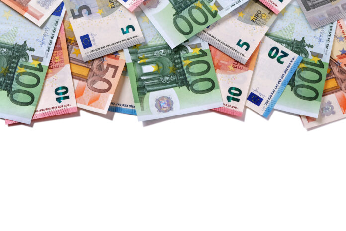 nodokļu parādi Latvijā 2025, VID nodokļu parādu statistika, aktuālie nodokļu parādi, parādi valsts budžetam, parādi pašvaldību budžetiem, sociālās apdrošināšanas iemaksu parādi, nepiedzenami parādi, maksātnespējas parādi, nodokļu atmaksas pagarinājumi, parādu noilgums