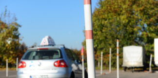 autovadītāju instruktori, autoskola sekmība, instruktora apliecības apturēšana, satiksmes ministrija, ceļu satiksmes drošība, jaunie noteikumi autoskolām, motociklu apmācība, soda punkti, instruktora eksāmens, autoskolu kontrole