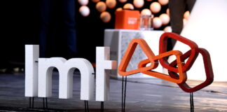 Tet nākotne, LMT nākotne, Valainis Tet LMT, Telia Latvija, Tet un LMT apvienošana, Tet un LMT privatizācija, Telia darījums, Tet LMT akcionāri, valdība un Telia sarunas, Tet LMT IPO, Tet LMT valsts līdzdalība