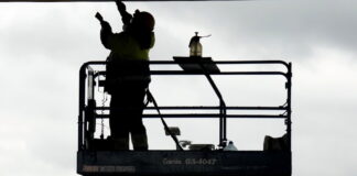 Rail Baltica, Rīgas stacija, Rīgas lidosta, būvdarbi, valsts finansējums, 7.77 miljoni eiro, Satiksmes ministrija, BeReRix, BSL Infra, Egis Deutsche Bahn, LNK Industries, Binders, neparedzēti gadījumi, dzelzceļa projekts, starptautiskās stacijas