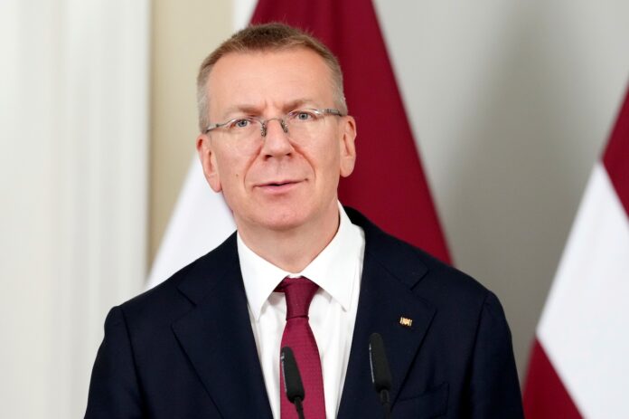 Rinkēvičs NATO, Baltijas drošība, NATO 5.pants, NATO atbalsts Latvijai, Vācijas prezidenta vizīte, Krievijas militārā industrija, hibrīdkarš, Eiropas aizsardzības politika, NATO brigāde Latvijā, aizsardzības investīcijas, NATO samits Hāgā