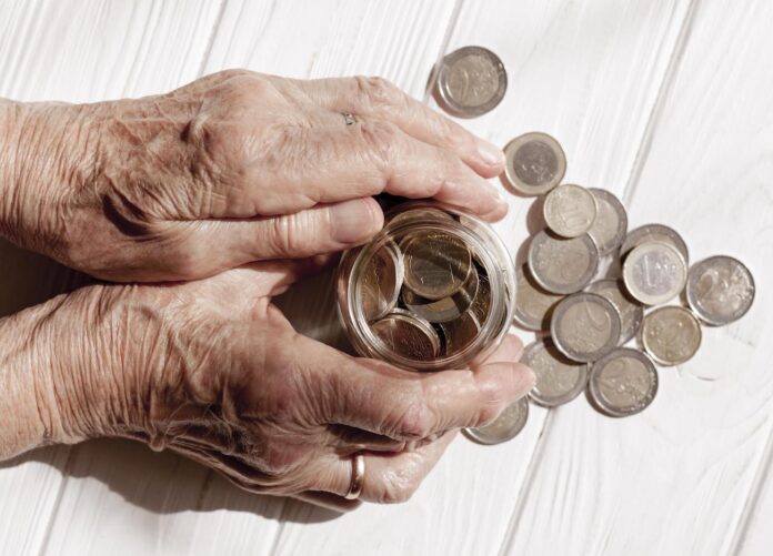 pensijas pārrēķins 2026, automātiskais pensiju pārrēķins, VSAA pārrēķins, strādājošie pensionāri, pensiju iemaksas, pensiju aprēķins Latvijā, Labklājības ministrija,