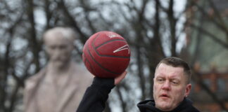 Kaspars Kambala filma, Ceļā ir kaifs dokumentālā filma, Kambala basketbols, Kambala dzīve, Latvijas basketbola izlase 2009, Kambala atkarības, Kambala traģēdijas, Kambala pirmizrāde, Forum Cinemas Kambala