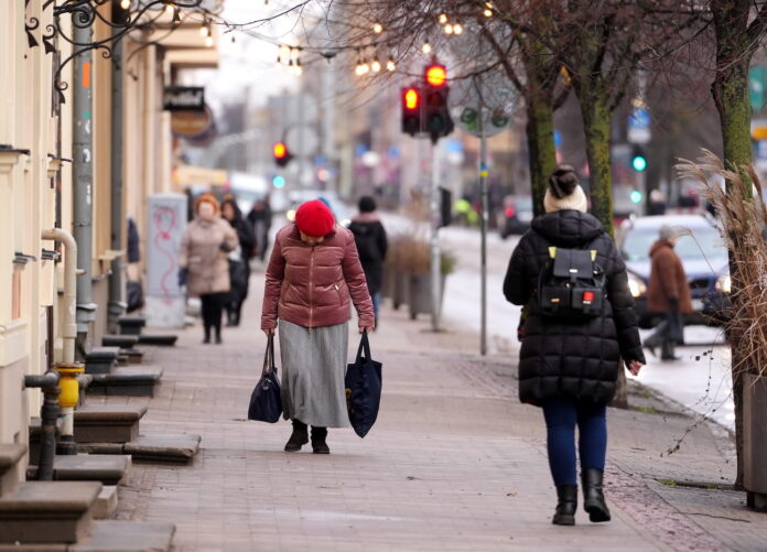 pensiju indeksācija 2025, pensiju pieaugums Latvijā, Labklājības ministrija pensijas, cik augs pensijas 2025, pensijas oktobris Latvija, pensionāru ienākumi, darba stāžs pensija