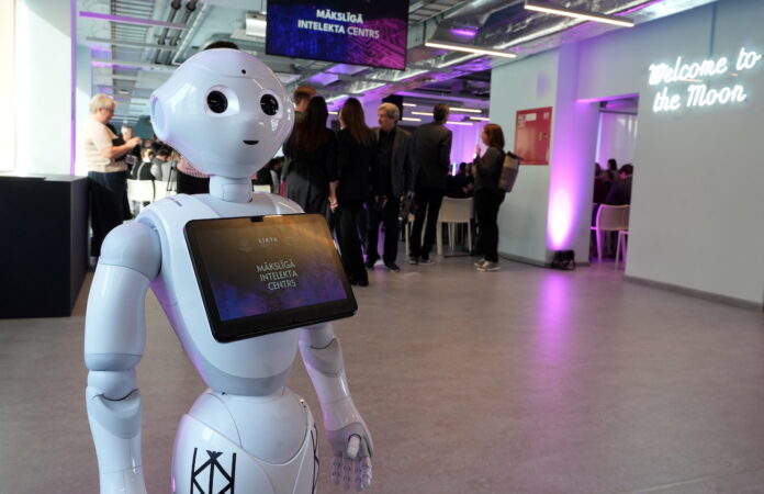 Mākslīgā intelekta centrs, Natālija Čerņecka, MIC direktors, VARAM, mākslīgais intelekts Latvijā, publiskā sektora digitalizācija, EIT Deep Tech Talent Initiative, Kembridžas Universitāte, sievietes tehnoloģijās, Latvijas inovācijas