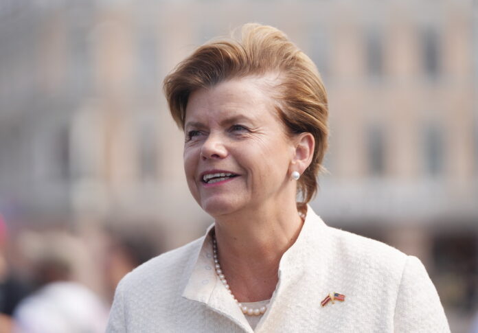 Baiba Braže, Ukrainas ordeņi Par nopelniem, Volodimirs Zelenskis, Latvijas atbalsts Ukrainai, Ukrainas suverenitāte, Ukraina Latvija attiecības, ārlietu ministre Braže