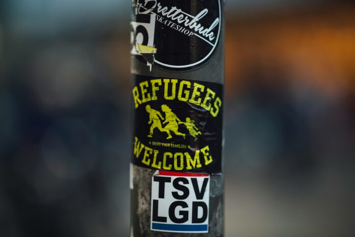 Svarīgi, migrācija, Lielbritānija, Lamanšs, Naidžels Farāžs, galēji labējie, migrācijas krīze, izmitināšana,