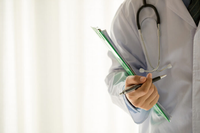 Veselības ministrija, slimības lapu izmaiņas, diagnozes norādīšana slimības lapās, nepamatotas slimības lapas, darbnespējas lapu kontrole, slimības lapu anulēšana, Hosams Abu Meri, slimības lapu regulējums, E-veselība, darbnespējas lapu dati