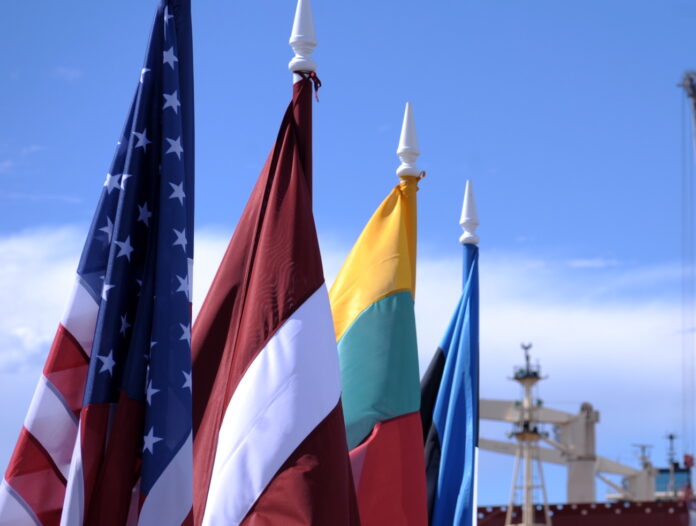 Baltijas drošības iniciatīva, ASV Kongress, Baltijas deputāti, NATO austrumu flangs, reģiona aizsardzība, ASV finansējums, militārais atbalsts, Baltijas valstu drošība, Krievijas robeža, NATO drošība