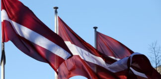 Lāčplēša diena, Saeima, svētku diena, oficiāla brīvdiena, iedzīvotāju iniciatīva, patriotisms, Saeimas Cilvēktiesību komisija, Leila Rasima, Jānis Grasbergs, Iļja Ivanovs