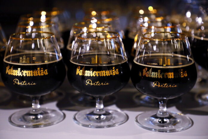 Valmiermuižas alus pievienošanās Cēsu alus, Latvijas alus tirgus apvienošanās, Cēsu alus grupa Olvi, Aigars Ruņģis alus darītava,